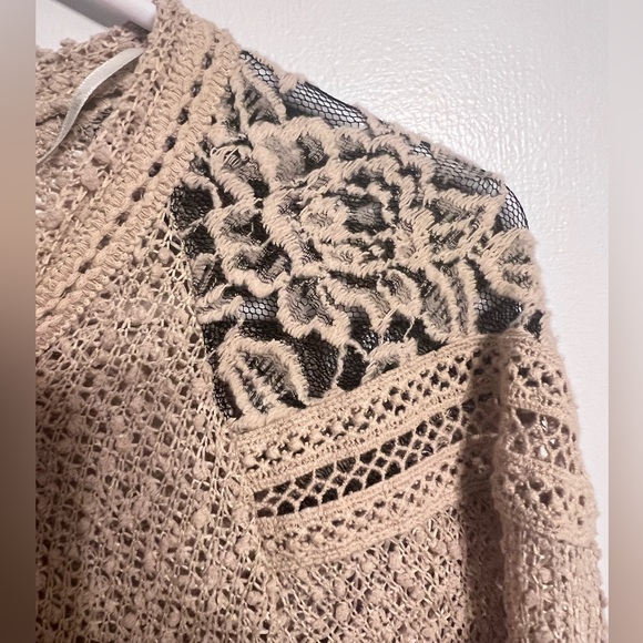 Sz A Miss Me sweater with fringe and lace - Picture 4 of 12